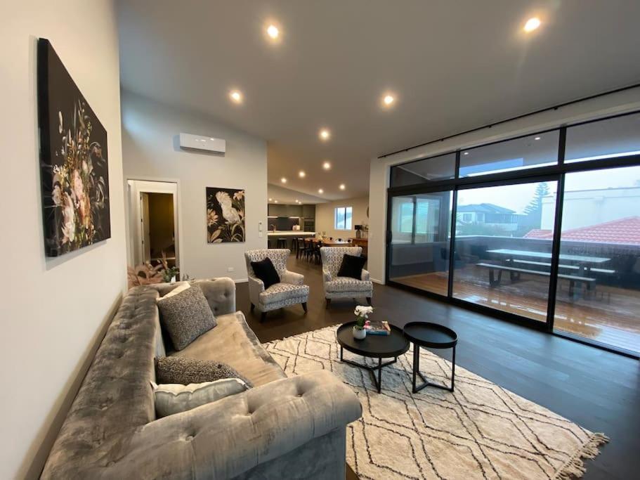Luxury Escape In Cbd - Walking Distance To Town Villa Tauranga Dış mekan fotoğraf